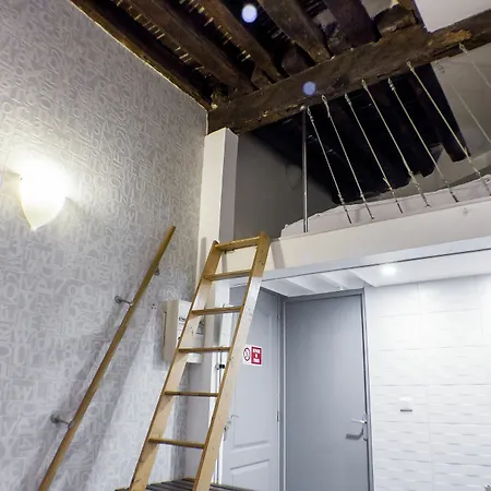 Petit Pompidou شقة باريس