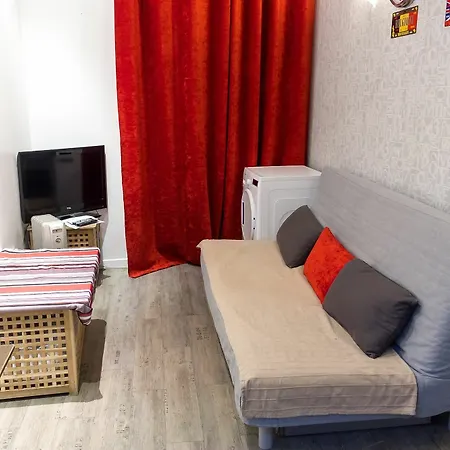 Petit Pompidou Apartment Paris